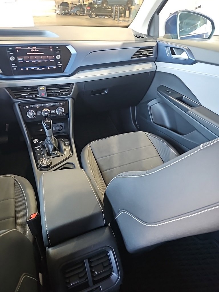 Used 2024 Volkswagen Taos SE w/ Black Wheel Plus Package image 23