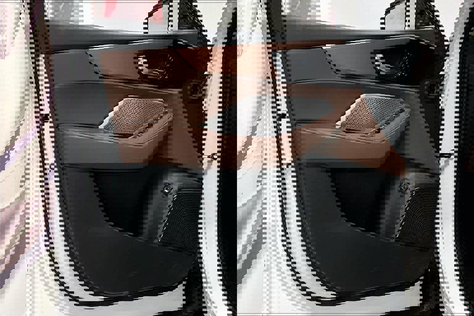 Used 2023 Acura MDX SH-AWD w/ Technology Package image 25