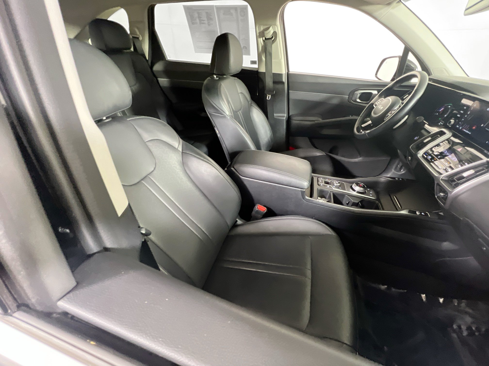Used 2023 Kia Sorento EX AWD/4WD image 28