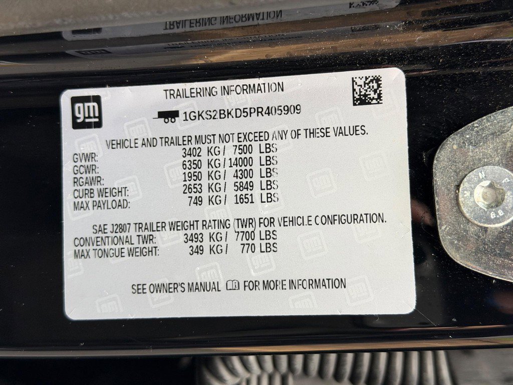 Used 2023 GMC Yukon SLT w/ SLT Luxury Package image 25