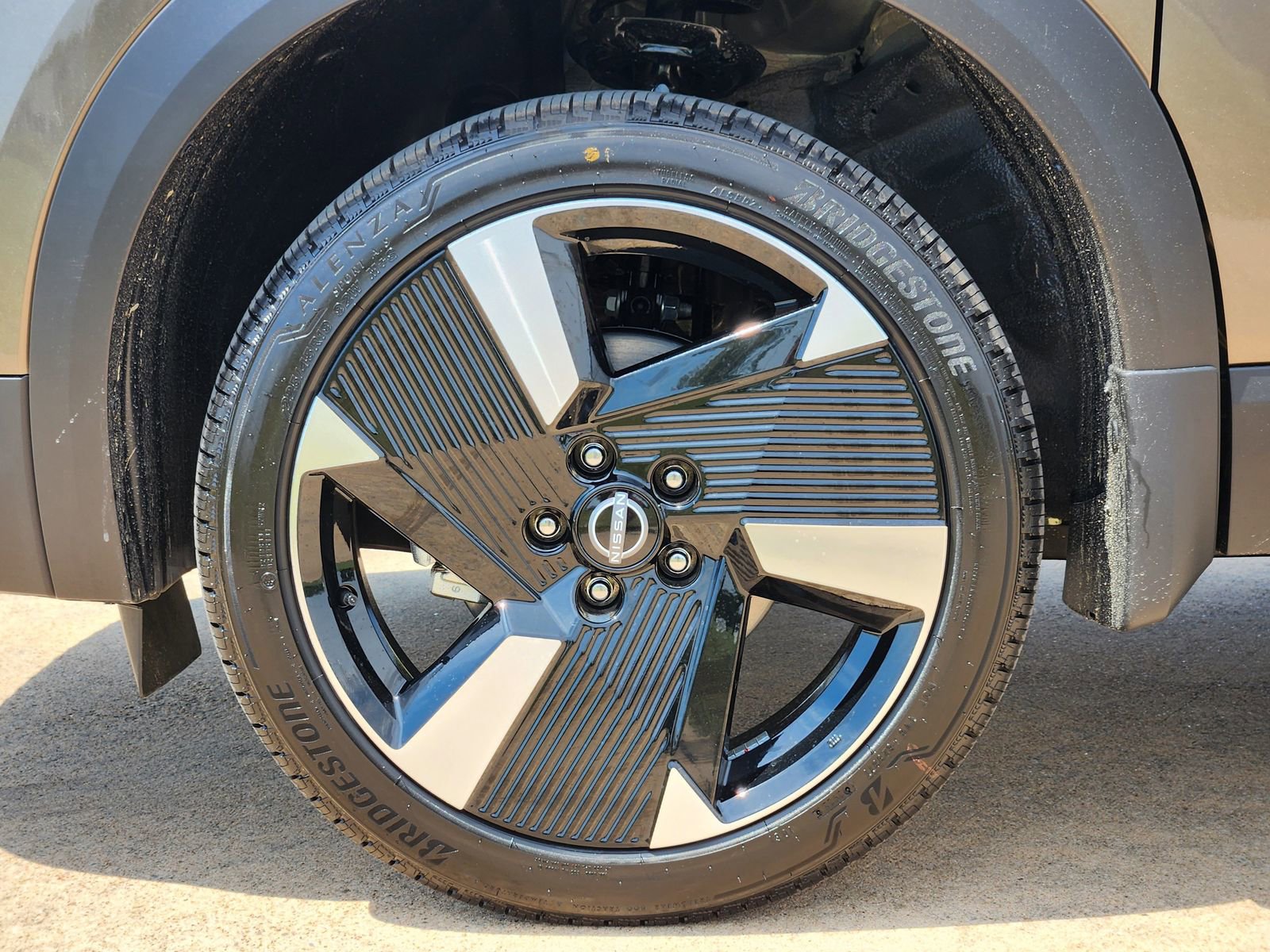 New 2026 Nissan Kicks SR image 10