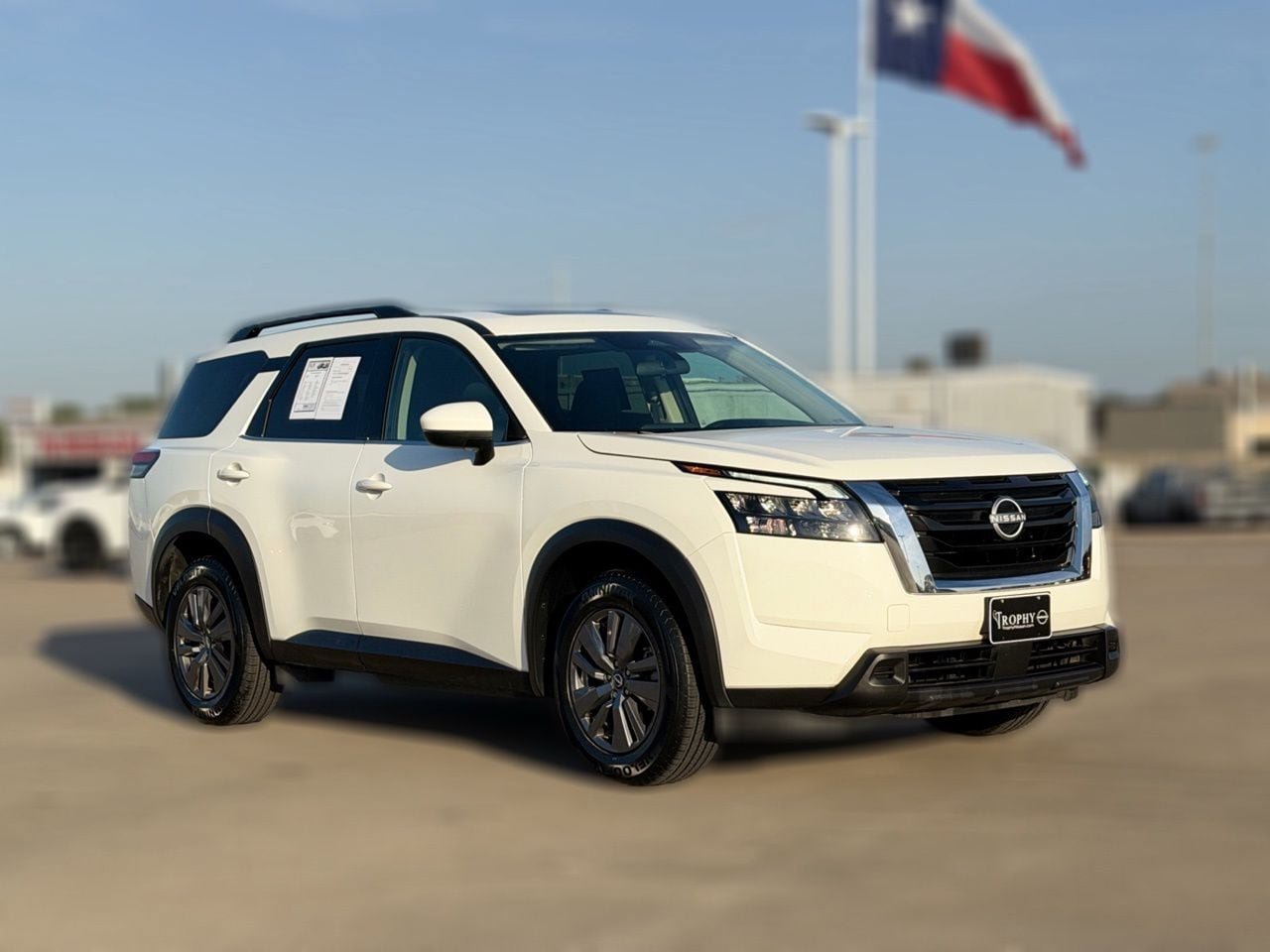 Certified 2025 Nissan Pathfinder SV w/ SV Premium Package AWD/4WD image 5
