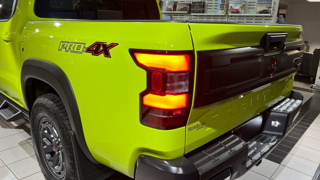 New 2026 Nissan Frontier PRO-4X w/ Pro-4x Convenience Package image 21