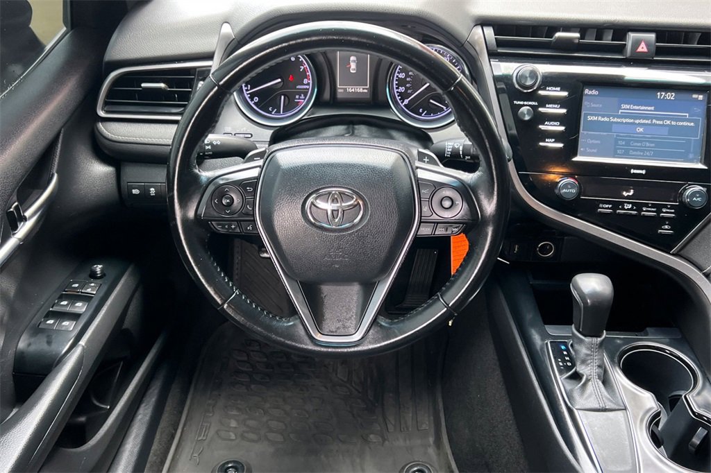 Used 2020 Toyota Camry SE image 16