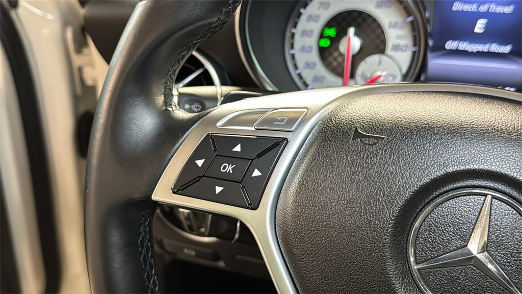 Used 2015 Mercedes-Benz SLK 350 image 28