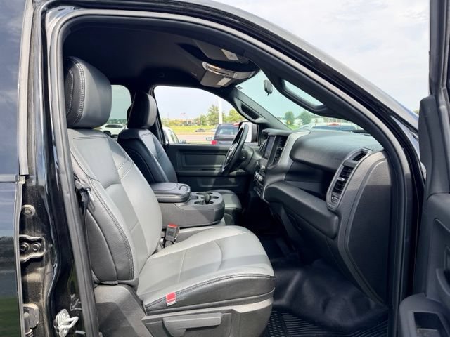 Used 2022 RAM 2500 Tradesman w/ Chrome Appearance Group AWD/4WD image 11