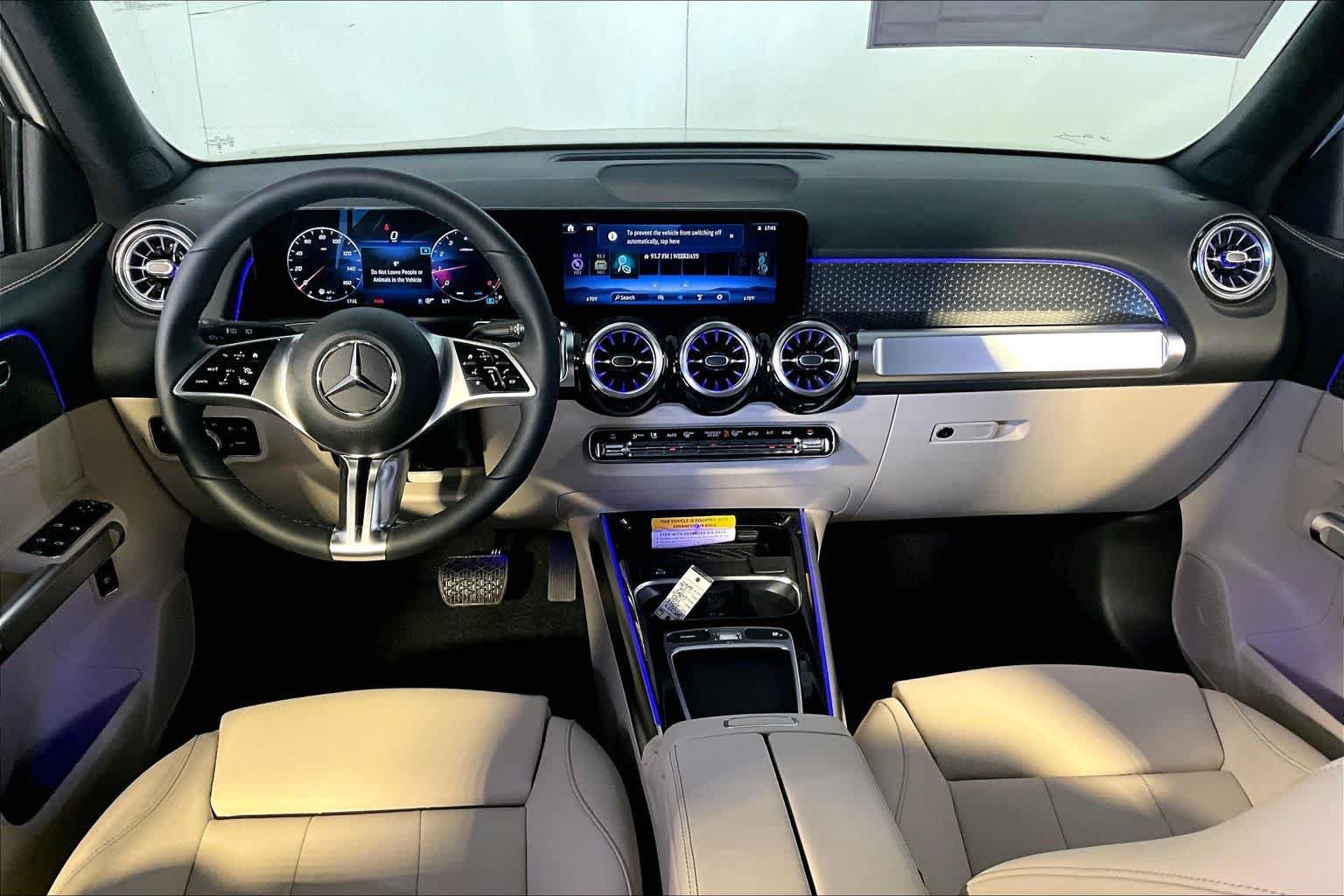 New 2026 Mercedes-Benz GLB 250 4MATIC image 7