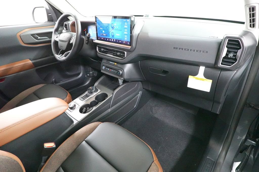 New 2026 Ford Bronco Sport Outer Banks w/ Outer Banks Tech Package+ AWD/4WD image 32