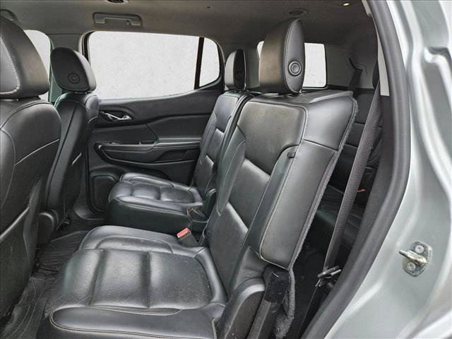 Used 2018 GMC Acadia SLT AWD/4WD image 16