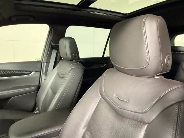 Used 2020 Cadillac XT6 Premium Luxury AWD/4WD image 6