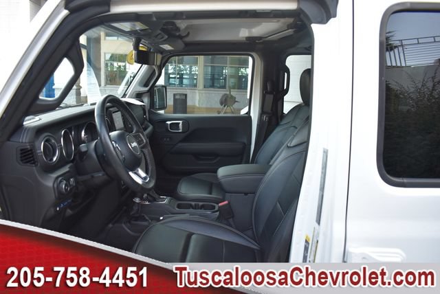 Used 2023 Jeep Wrangler Unlimited Sahara w/ Cold Weather Group AWD/4WD image 23