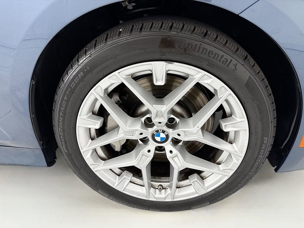 Certified 2025 BMW 330i Sedan w/ Convenience Package RWD image 31