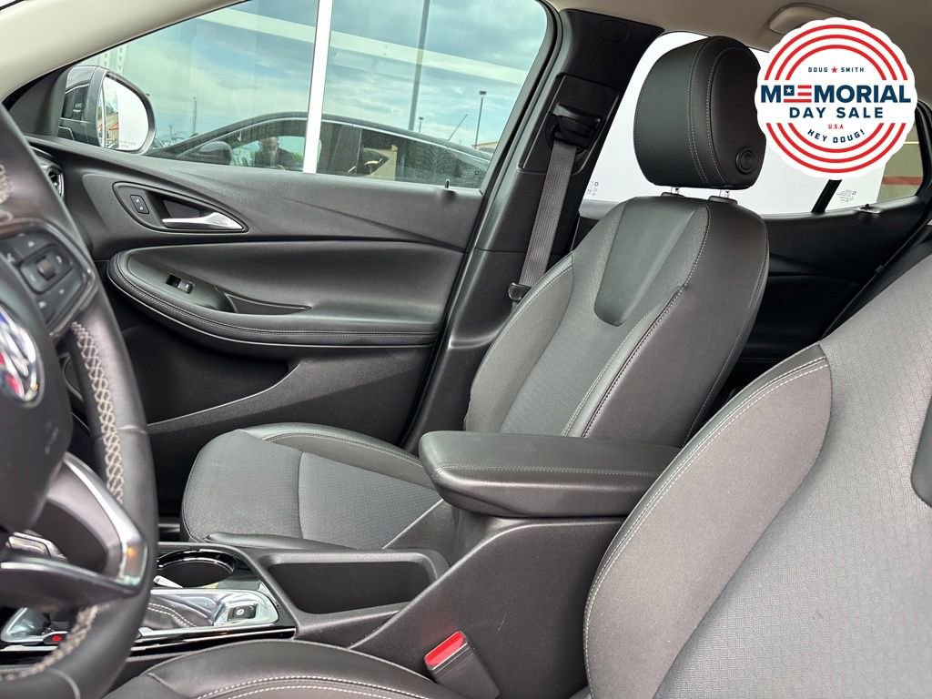 Used 2023 Buick Encore GX Preferred w/ Cold Weather Comfort Package AWD/4WD image 12