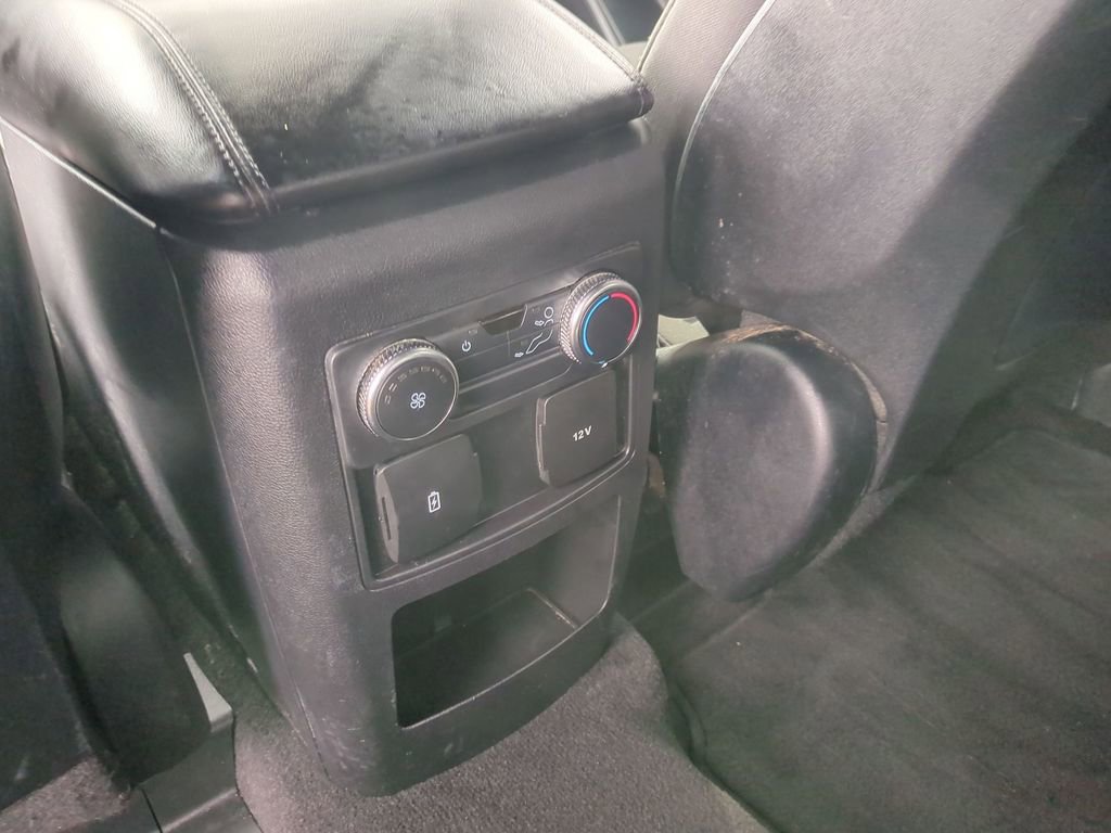 Used 2020 Ford Explorer XLT image 27