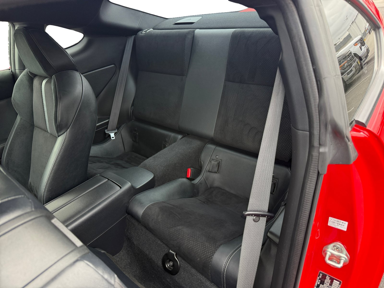 Used 2022 Toyota GR86 Premium w/ ALL Weather Mat Package (TMS) RWD image 16