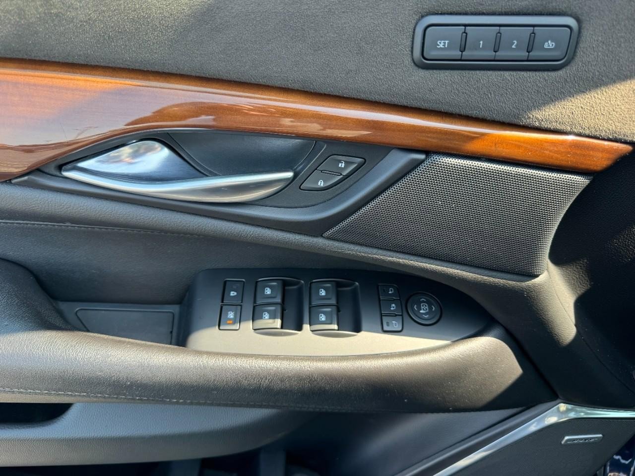 Used 2019 Cadillac Escalade ESV Luxury image 20