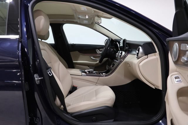Used 2020 Mercedes-Benz C 300 4MATIC Sedan image 36