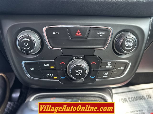 Used 2018 Jeep Compass Latitude w/ Popular Equipment Group AWD/4WD image 18