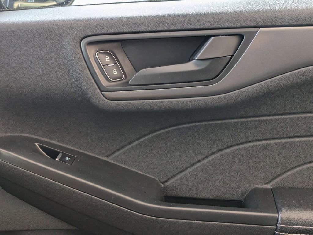 Used 2025 Ford Escape Active image 33