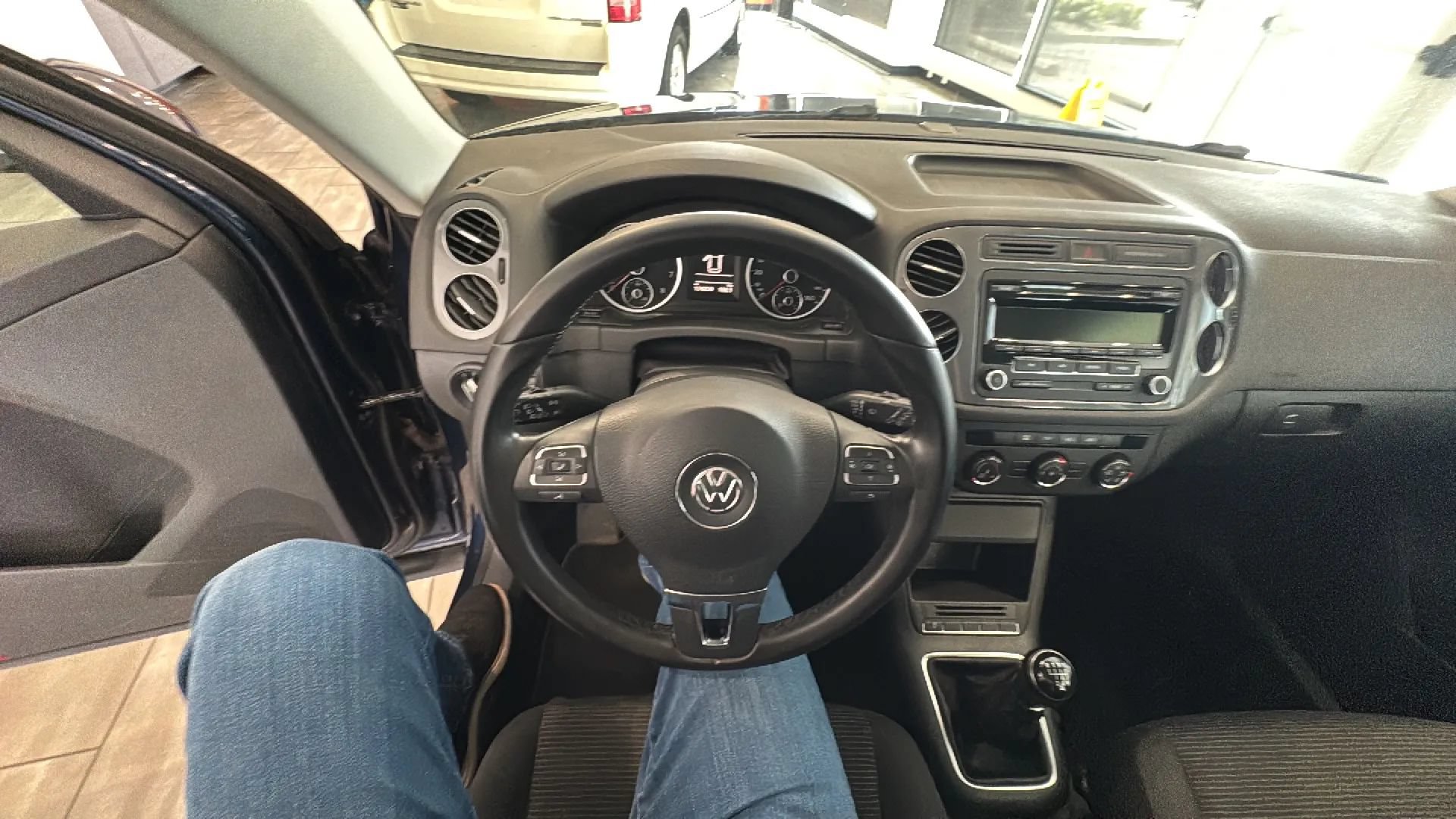 Used 2013 Volkswagen Tiguan S FWD image 30