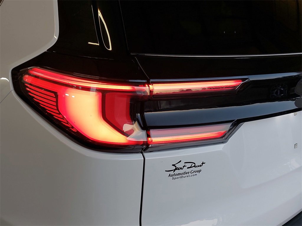 Used 2024 GMC Acadia Elevation image 31