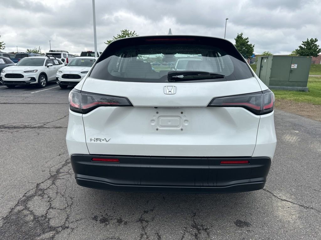 Certified 2023 Honda HR-V LX image 8