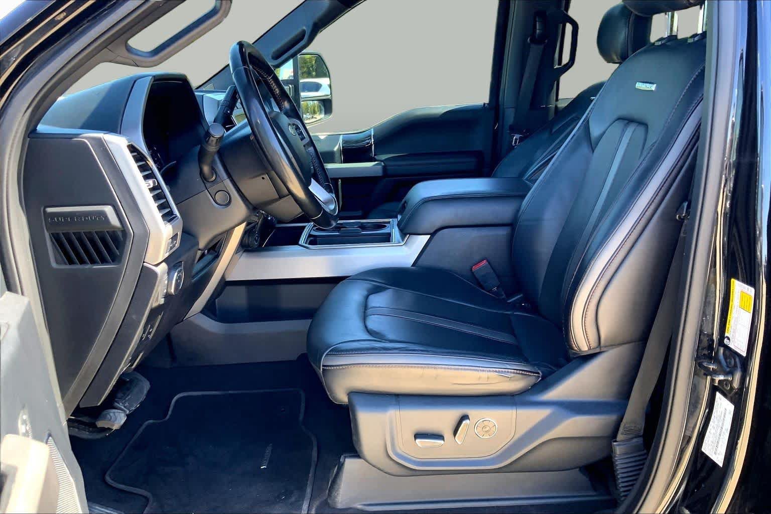 Used 2020 Ford F250 Platinum w/ FX4 Off-Road Package AWD/4WD image 8