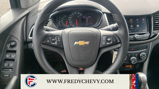 Used 2020 Chevrolet Trax LT FWD image 25