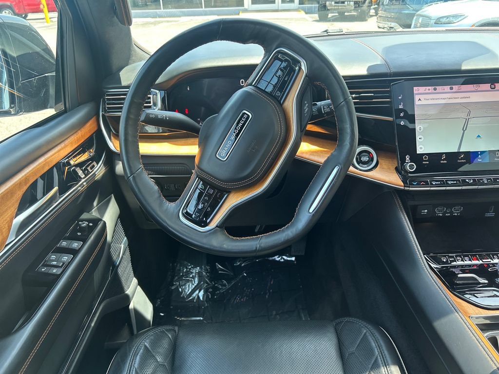 Used 2024 Jeep Grand Wagoneer L Series III AWD/4WD image 16