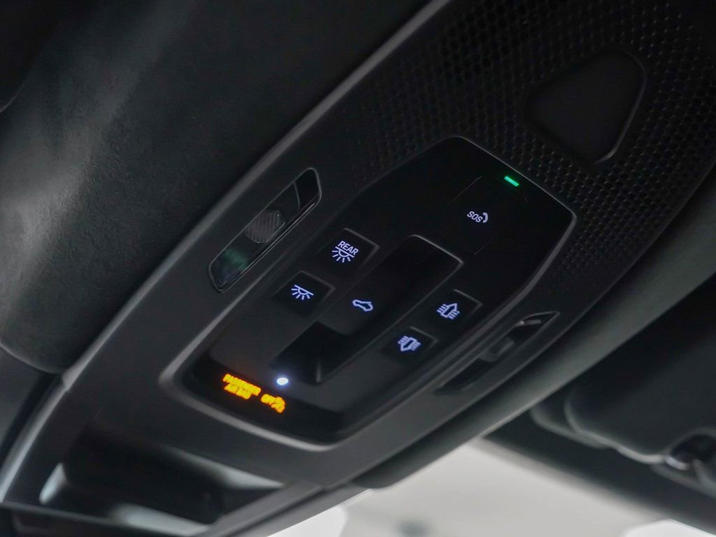 Certified 2025 Porsche Cayenne Turbo image 28