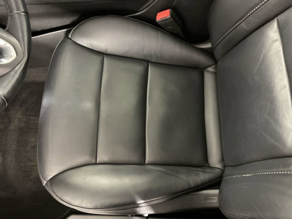 Certified 2023 Cadillac XT4 Premium Luxury w/ Cold Weather Package image 24