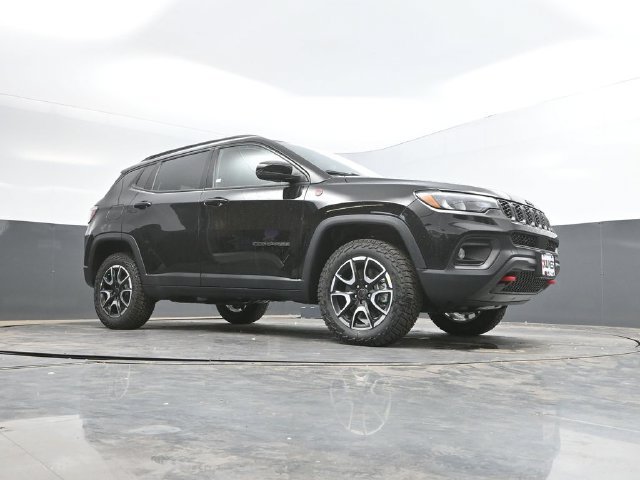 New 2026 Jeep Compass Trailhawk AWD/4WD image 42