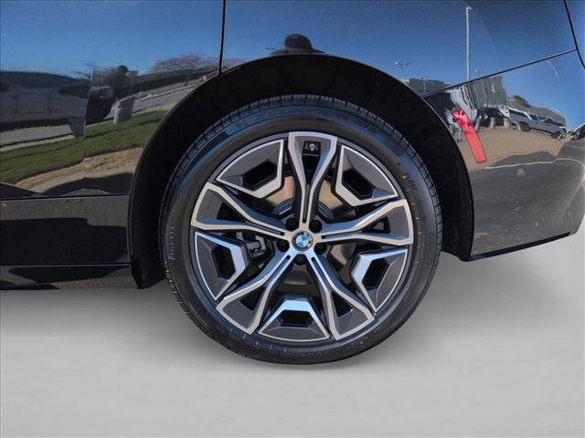 Used 2026 BMW iX xDrive60 image 24
