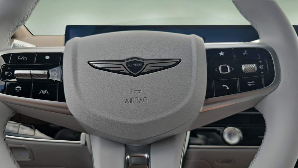 New 2026 Genesis GV70 2.5T Advanced AWD/4WD image 17
