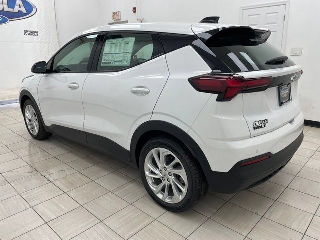 New 2027 Chevrolet Bolt LT w/ LPO, All-Weather Package FWD image 17
