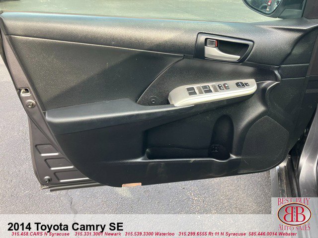 Used 2014 Toyota Camry SE FWD image 22