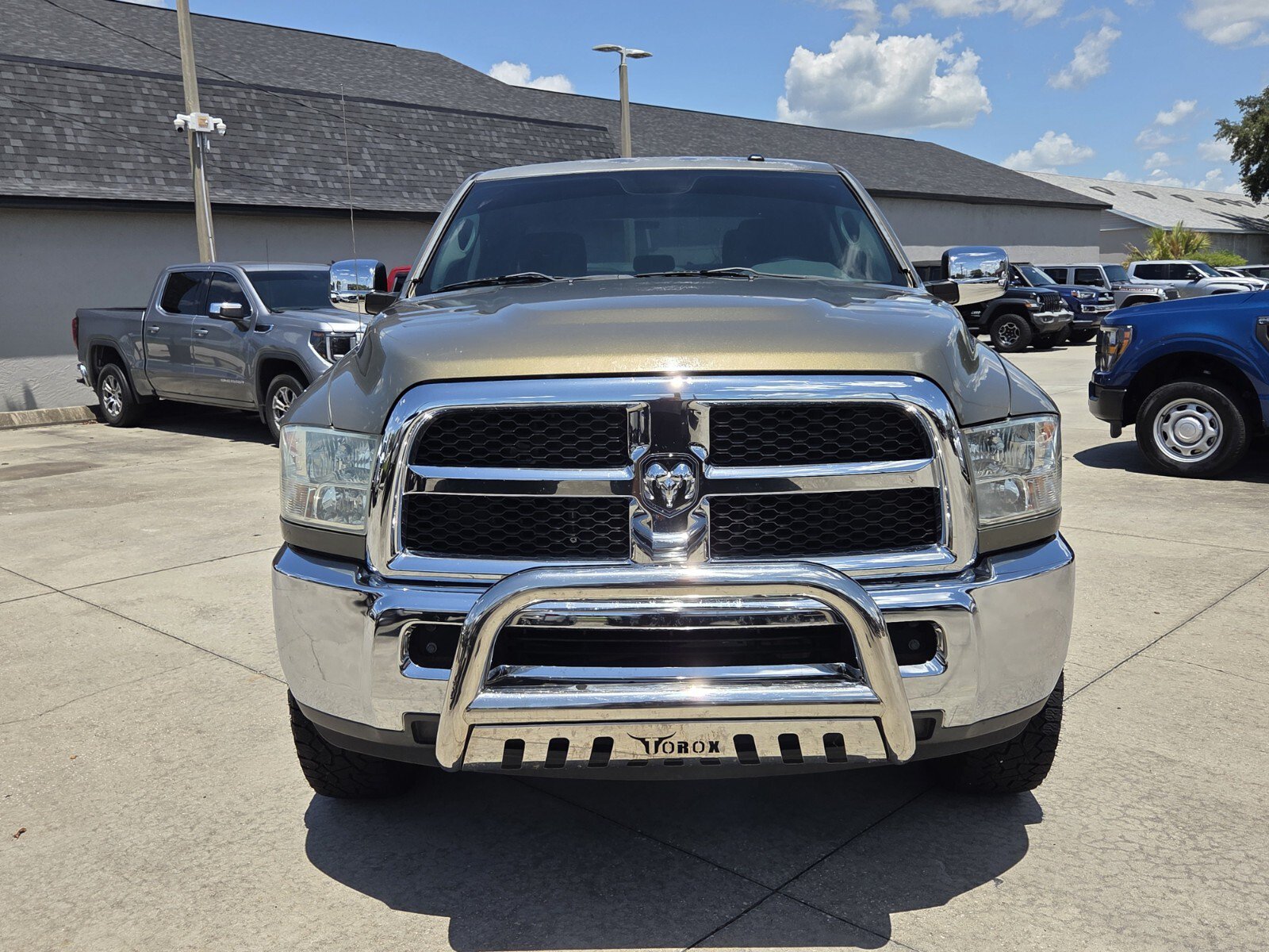 Used 2014 RAM 2500 Tradesman w/ Chrome Appearance Group RWD image 2
