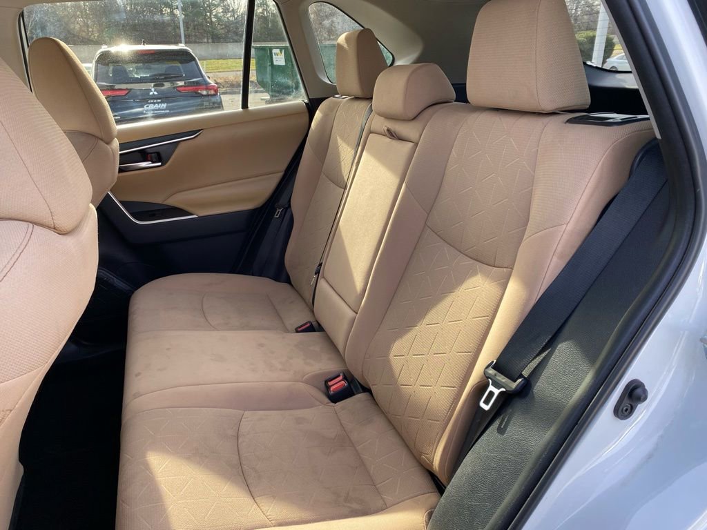 Used 2019 Toyota RAV4 XLE w/ Convenience Package image 25