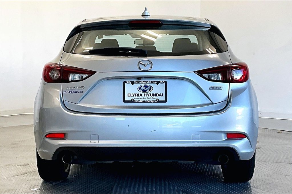 Used 2017 MAZDA MAZDA3 Grand Touring FWD image 4