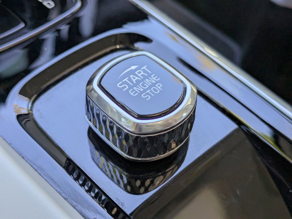 Certified 2024 Volvo S60 B5 Ultimate w/ Climate Package image 39