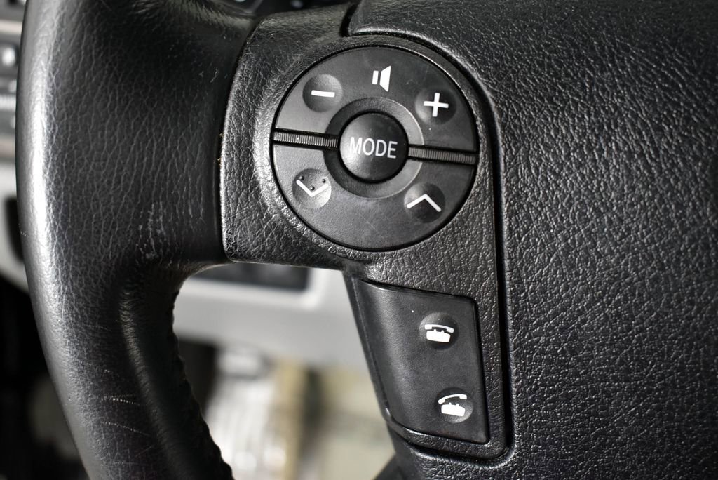 Used 2010 Toyota Sequoia Platinum image 39