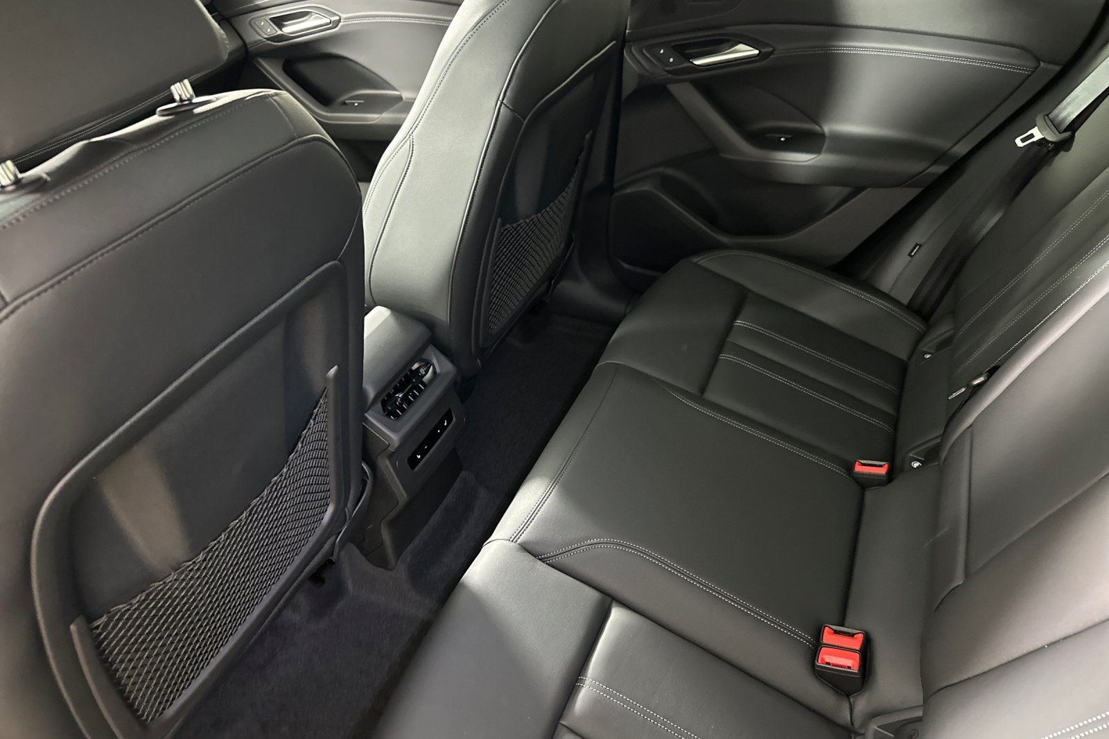 New 2027 Audi Q6 e-tron Premium AWD/4WD image 11