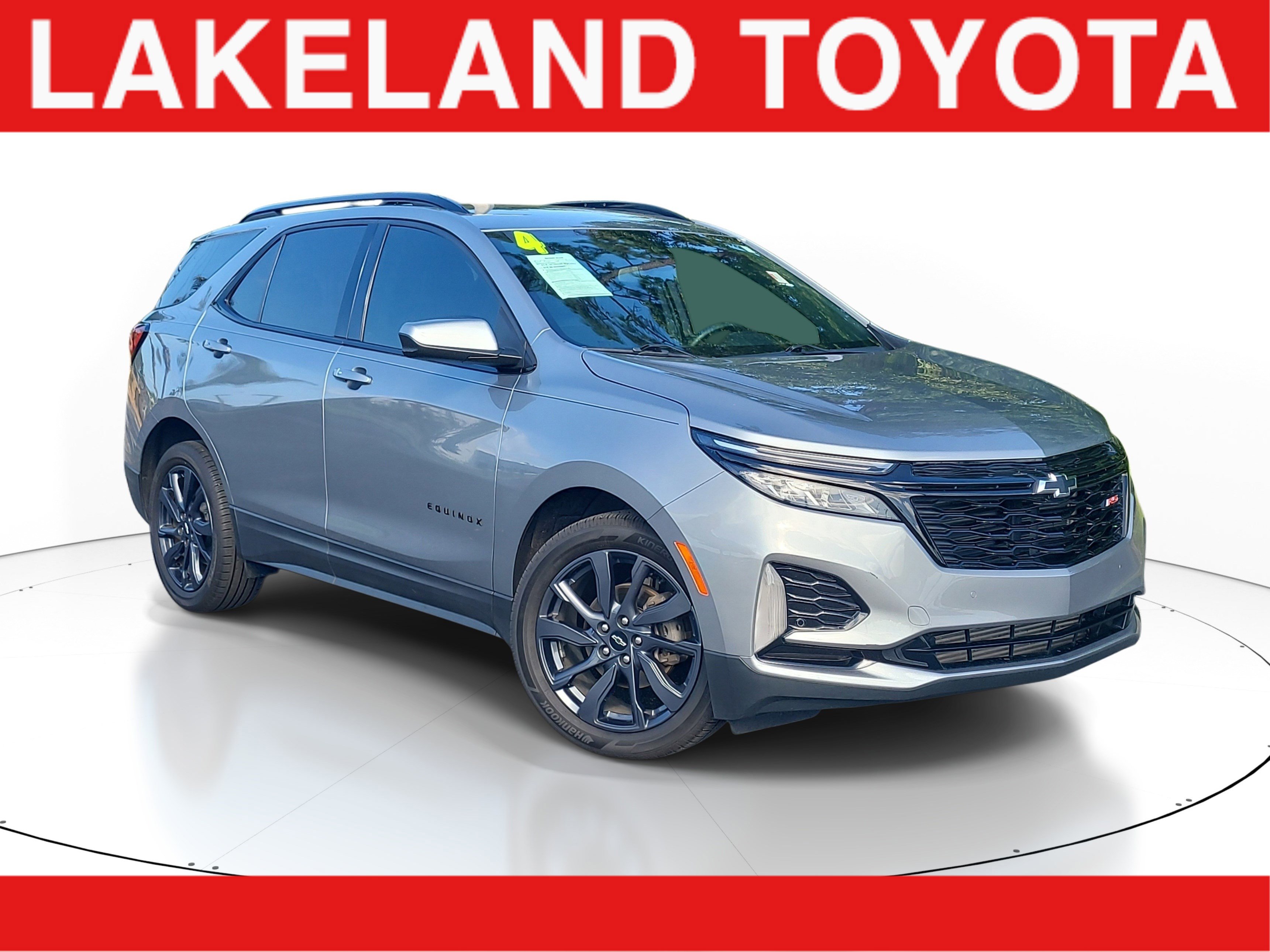 Used 2024 Chevrolet Equinox RS FWD image 1