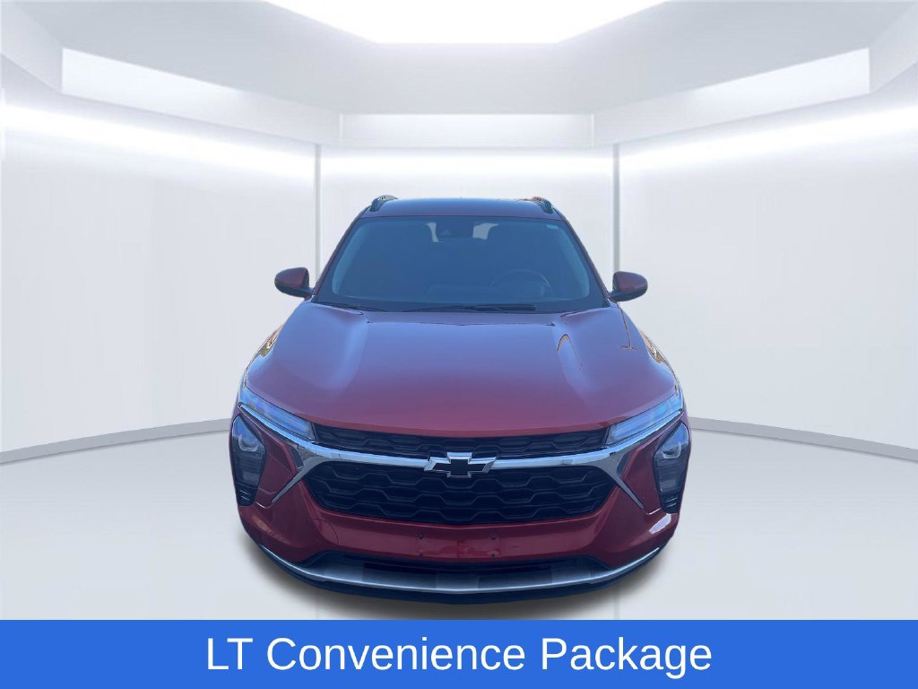 Used 2024 Chevrolet Trax LT w/ Driver Confidence Package FWD image 10