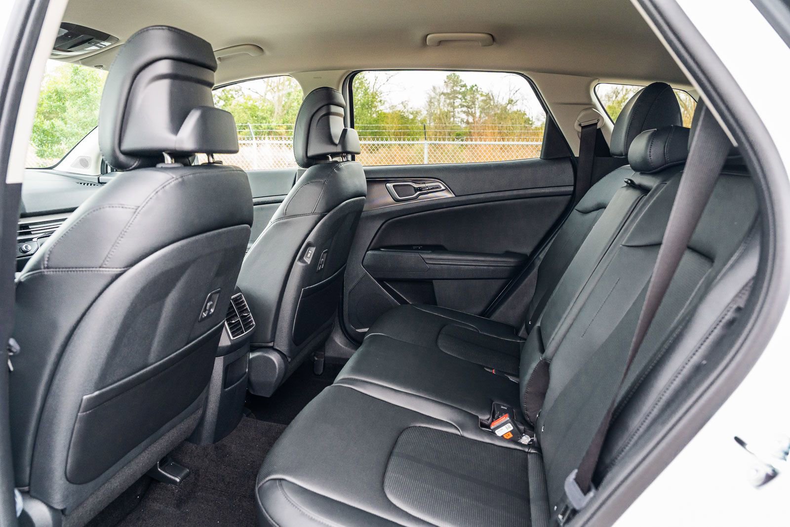 New 2026 Kia Sportage EX image 13