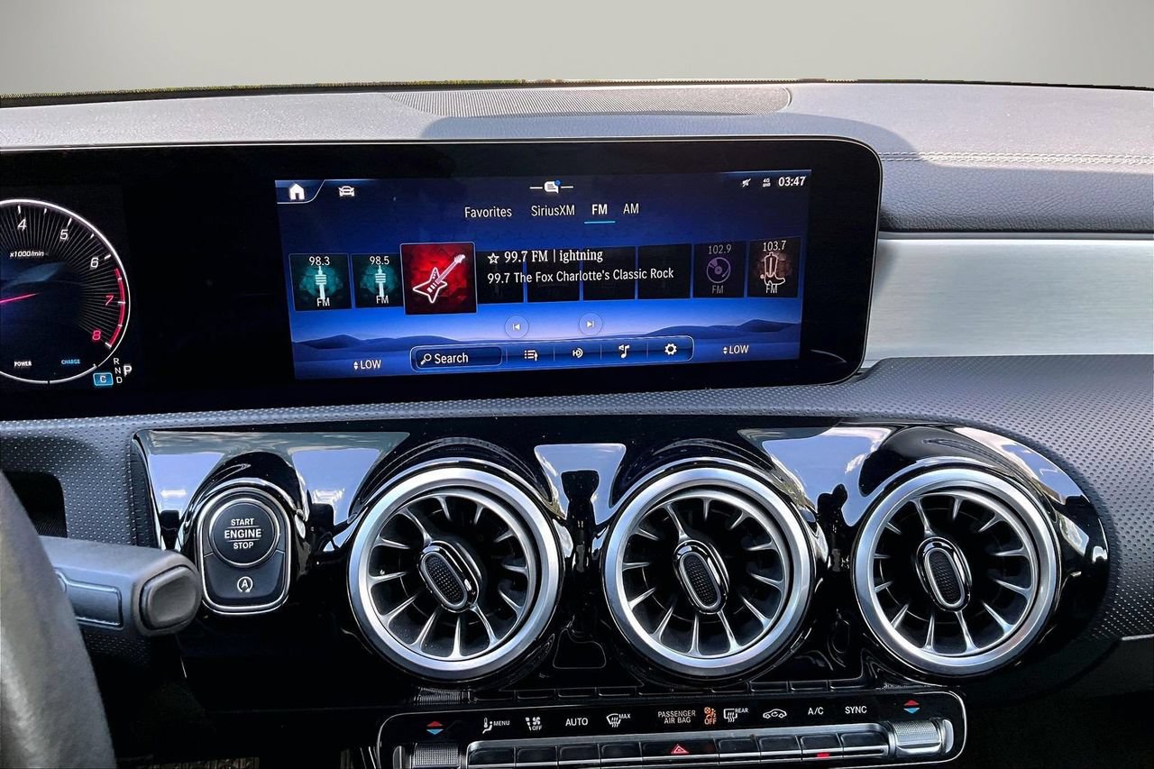 Used 2025 Mercedes-Benz CLA 250 image 12