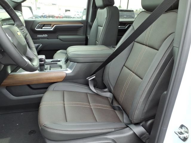 New 2026 Chevrolet Silverado 1500 High Country AWD/4WD image 6