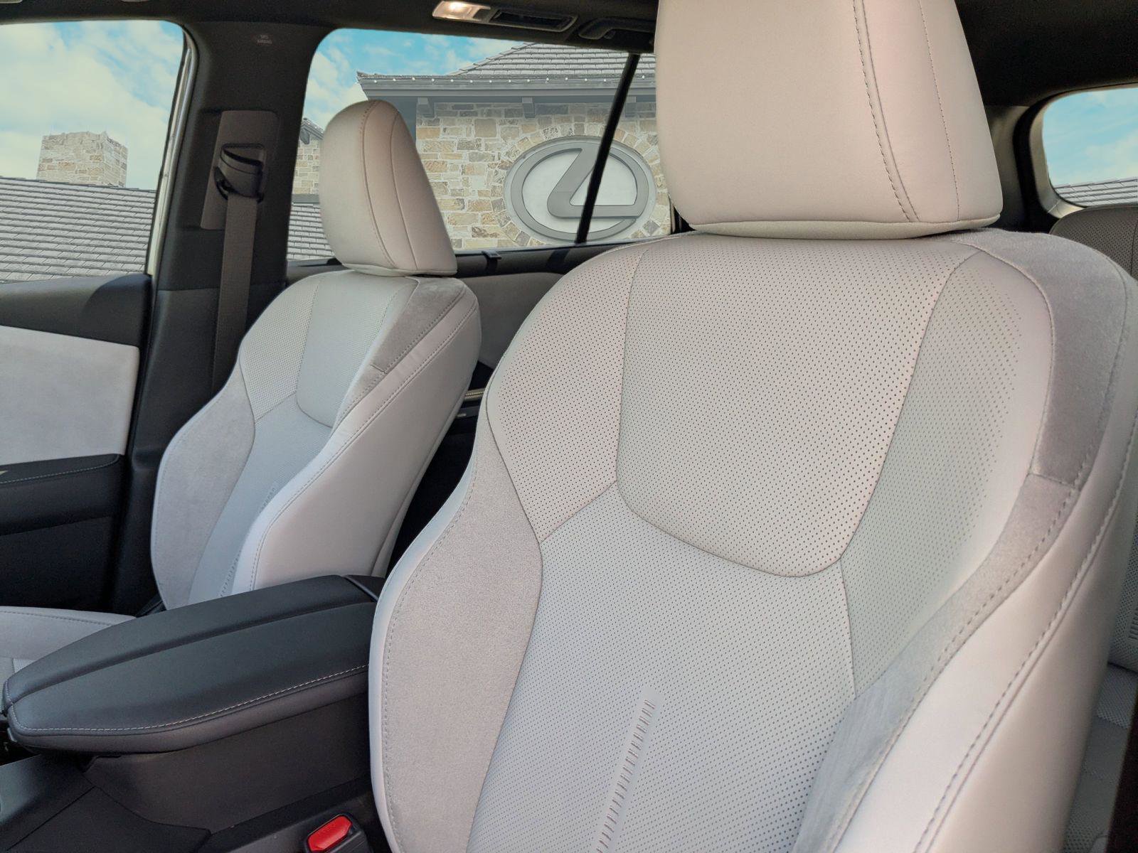 Used 2026 Lexus TX 350 AWD w/ Technology Package image 7