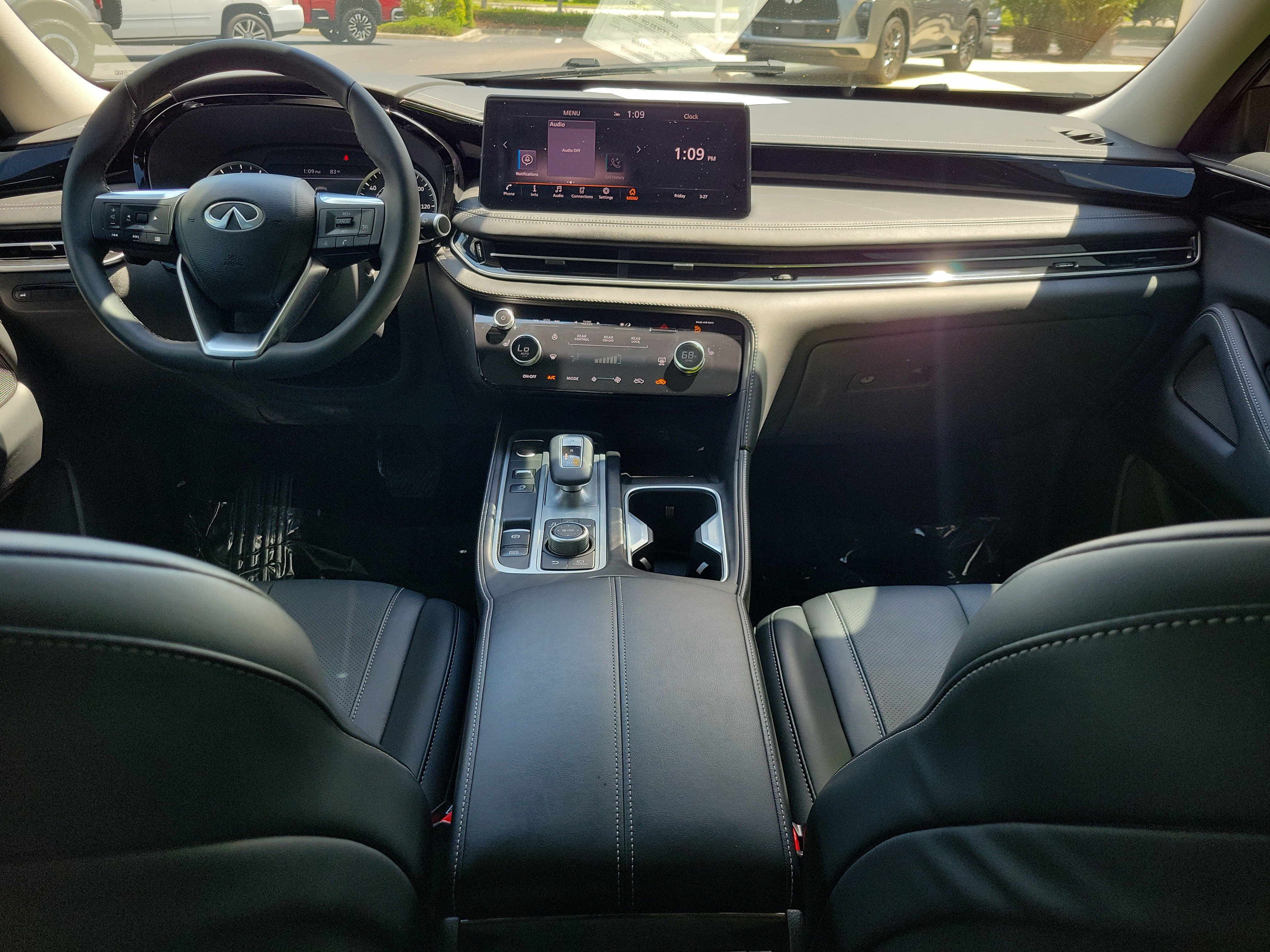 Certified 2025 INFINITI QX60 Pure image 12