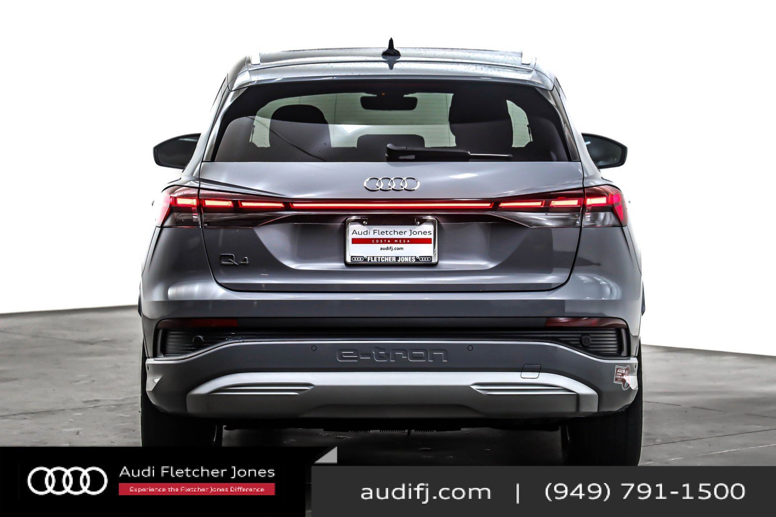 Used 2024 Audi Q4 e-tron Premium Plus image 4